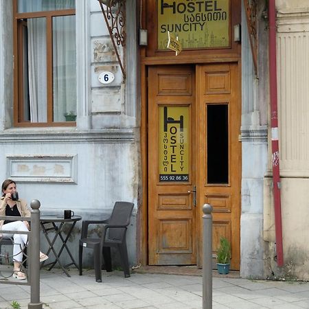 Suncity Hostel Батуми Екстериор снимка