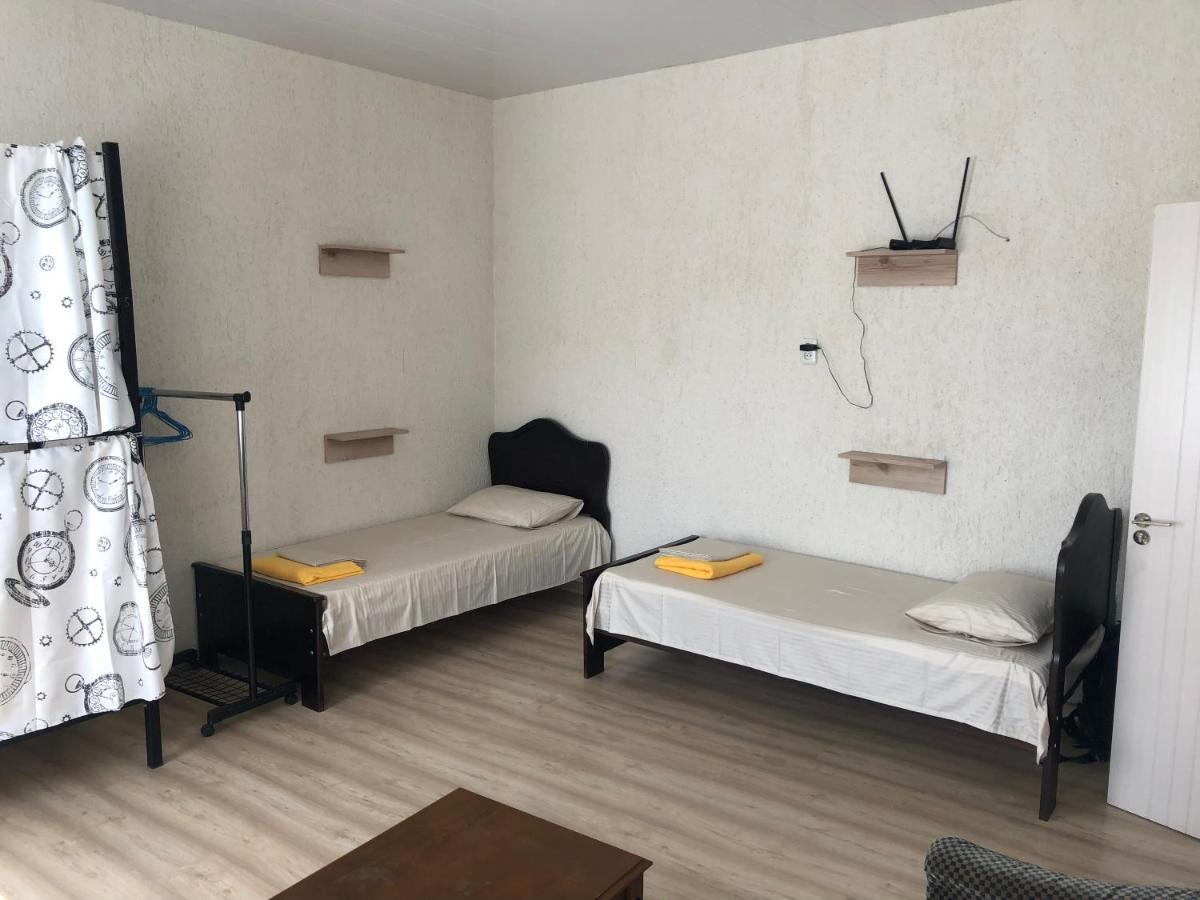 Suncity Hostel Батуми Екстериор снимка