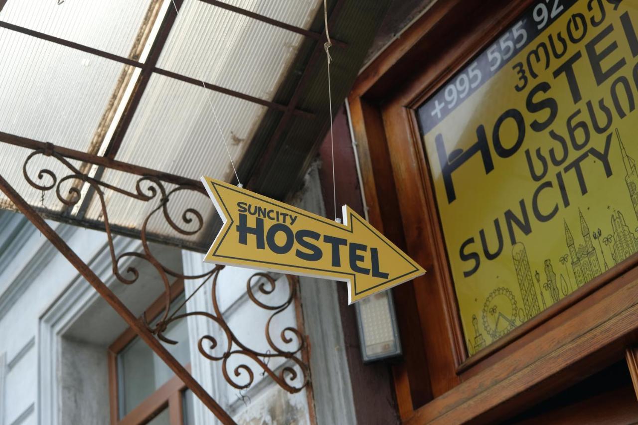 Suncity Hostel Батуми Екстериор снимка