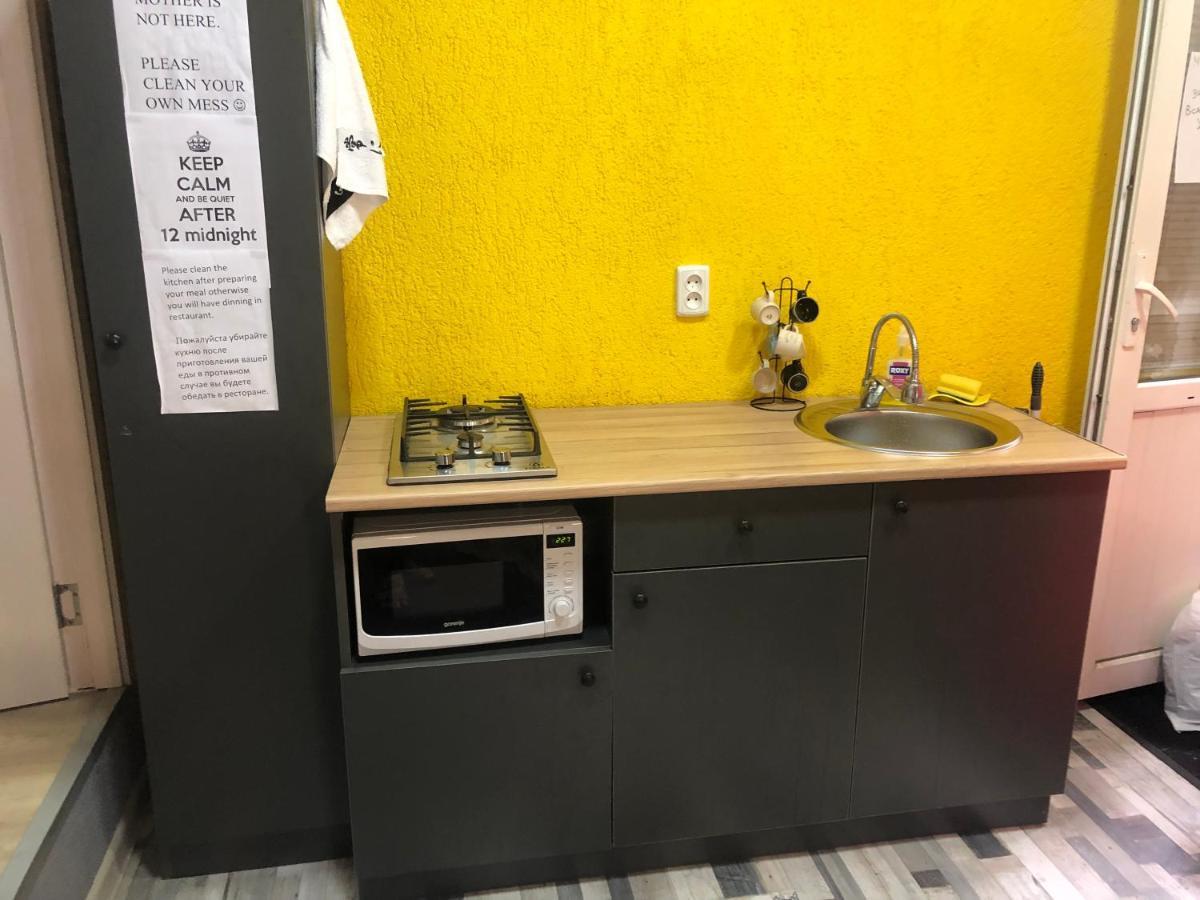 Suncity Hostel Батуми Екстериор снимка
