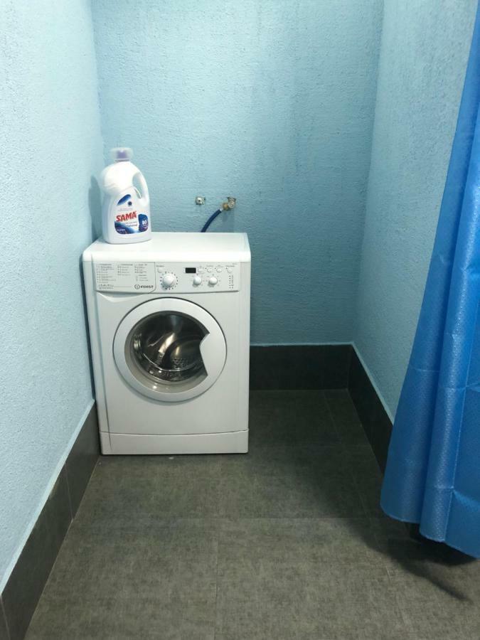 Suncity Hostel Батуми Екстериор снимка